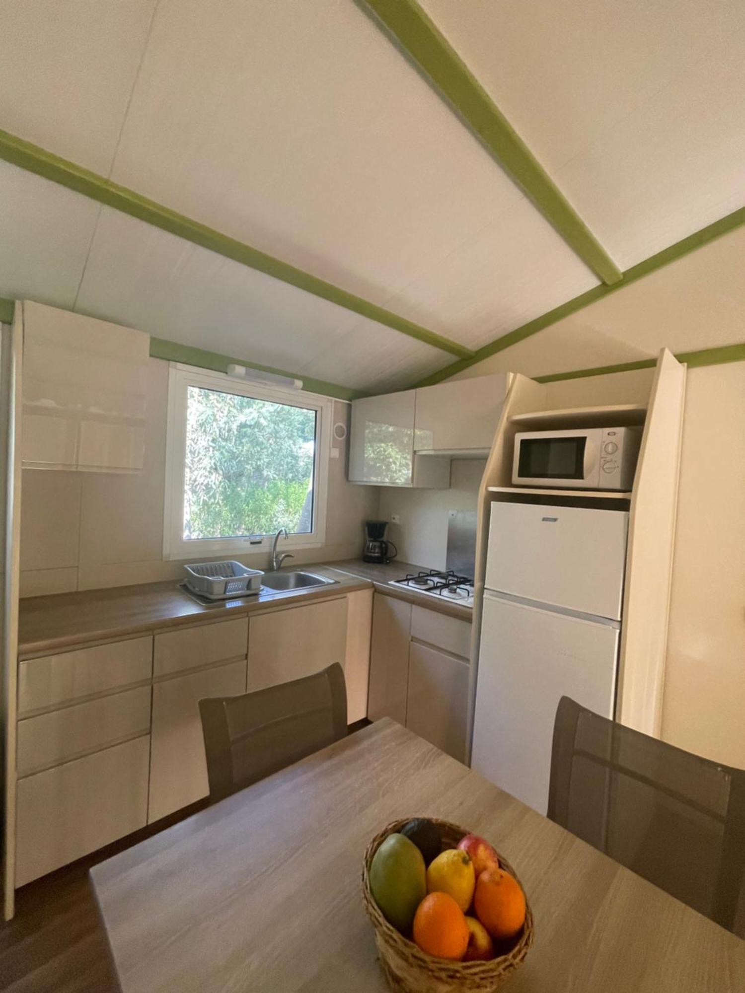 Camping La Cle Des Champs Καλβί Εξωτερικό φωτογραφία