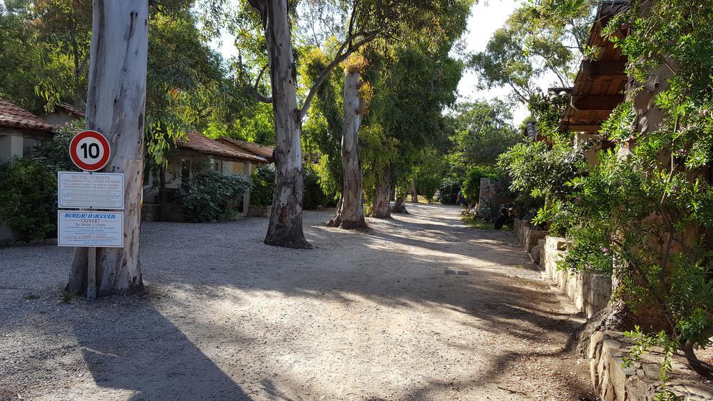 Camping La Cle Des Champs Καλβί Εξωτερικό φωτογραφία